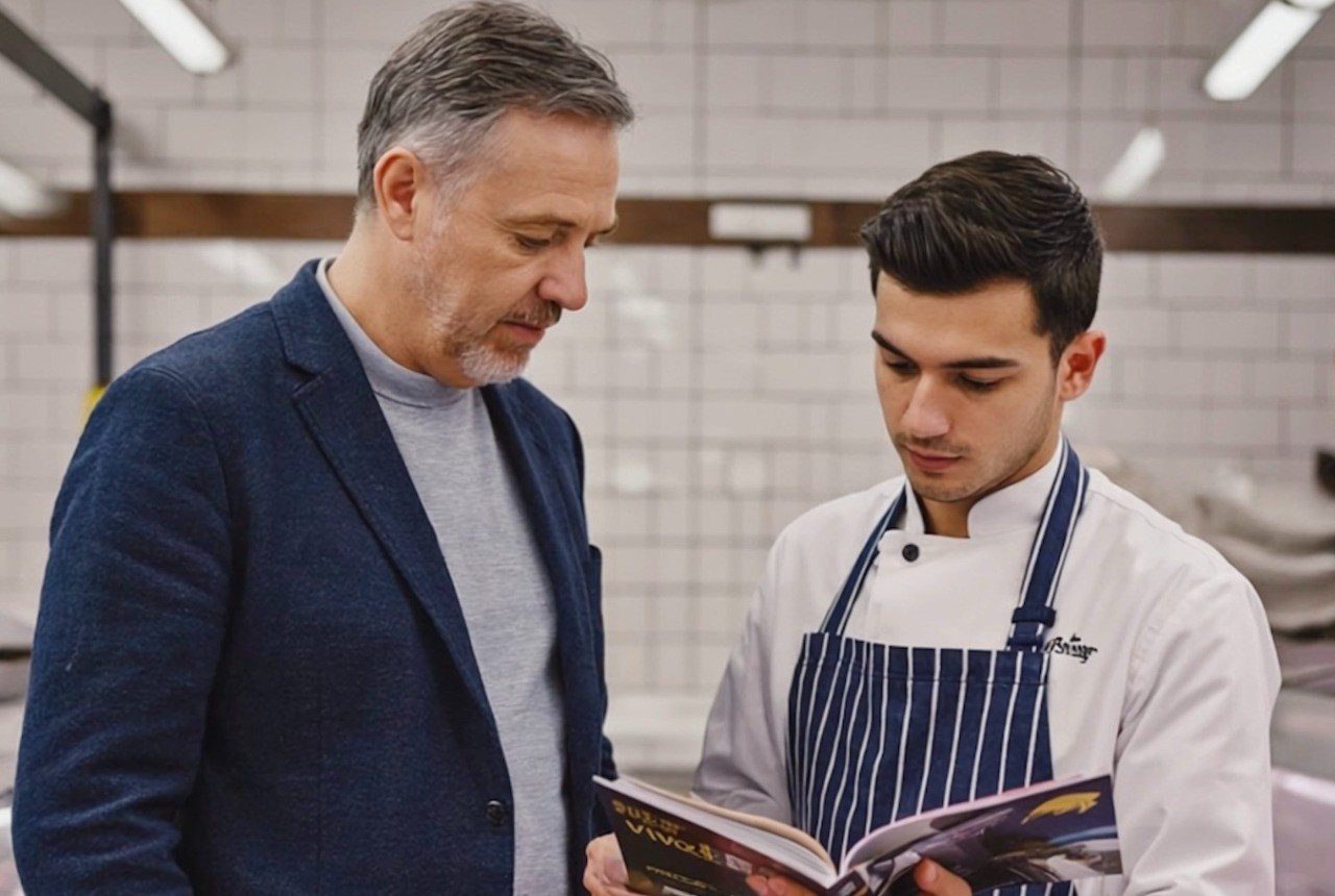 Sales Executive image